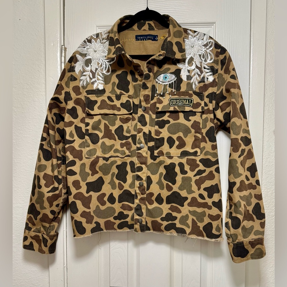 Camouflage Jacket with Lace and Patch Details